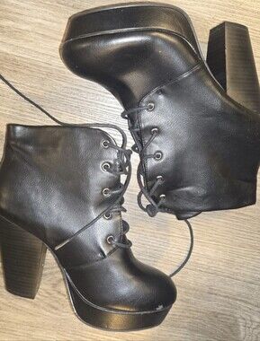 Wild Diva Black Lace-Up Platform Ankle Booties